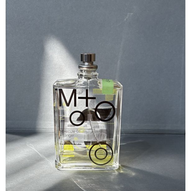 Escentric Molecules Molecule 01 + Ginger