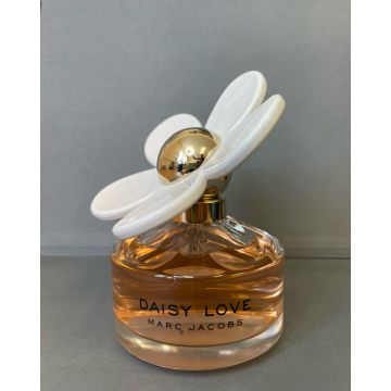 Marc Jacobs Daisy Love