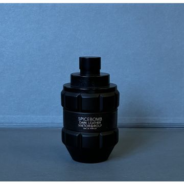 Viktor & Rolf Spicebomb Dark Leather
