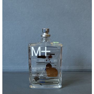 Escentric Molecules Molecule 01 + Iris