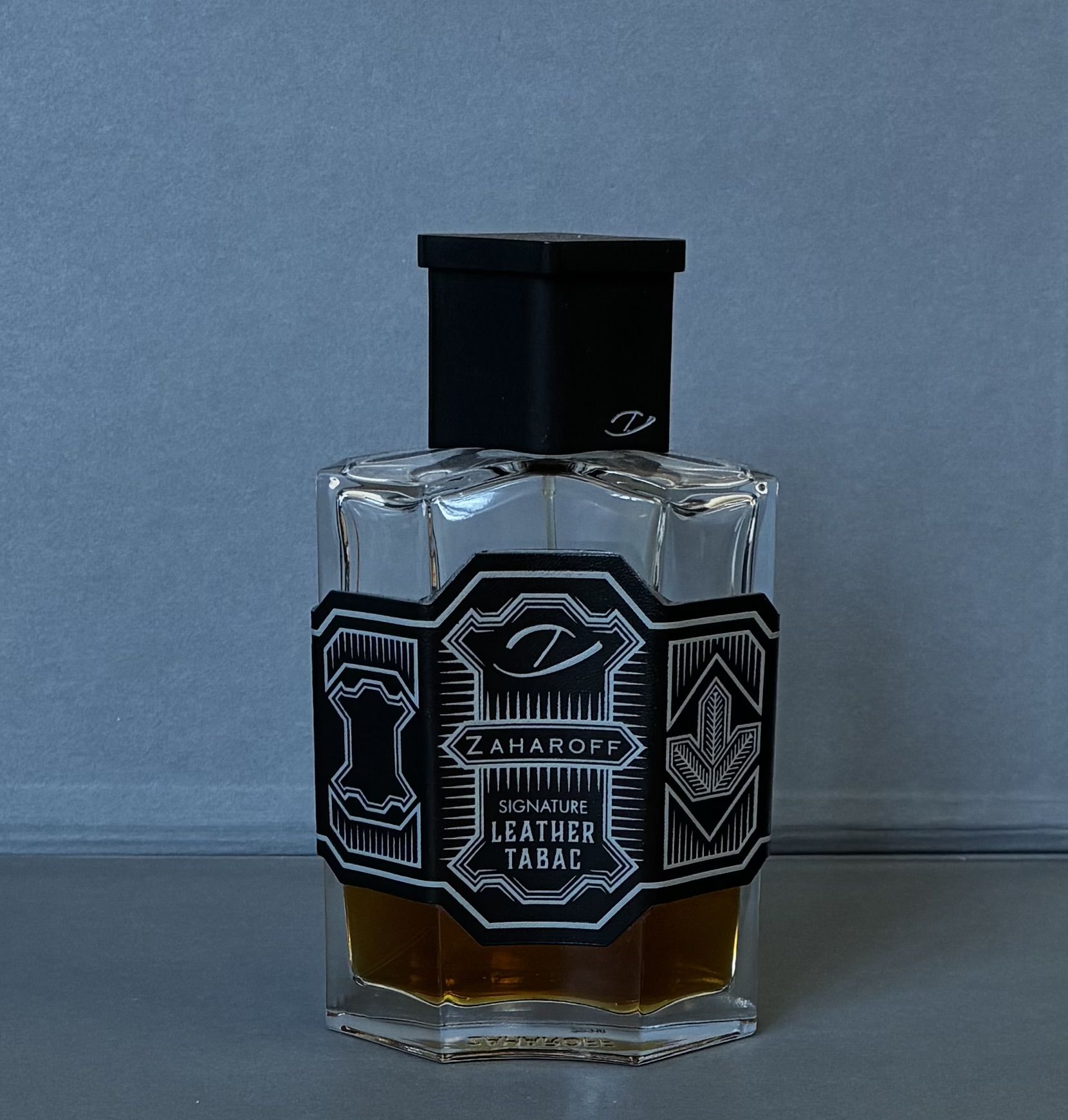leather tobacco zaharoff Signature Tabac. Fetish leather. Sacred smoke. Made in Zaharoff. Zaharoff Signature Leather Tabac is a bold, sophisticated, and deeply evocative fragrance that reimagines the classic leather-tobacco genre with a modern Leather Tabac Zaharoff 2oz Bnib